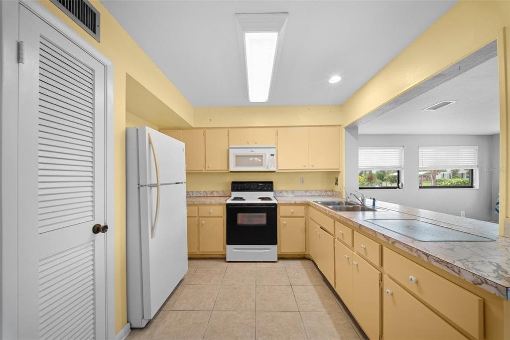 115 BEDFORD DRIVE NE photo 11