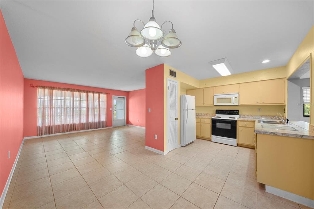 115 BEDFORD DRIVE NE photo 8