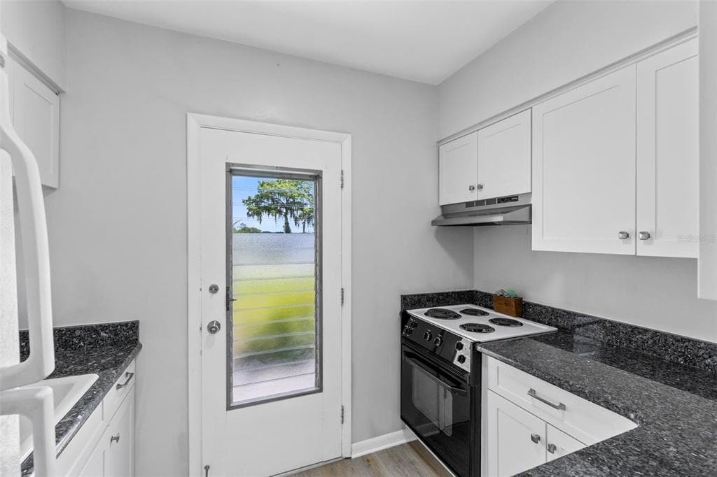 1140 S ORLANDO AVENUE H3 photo 13