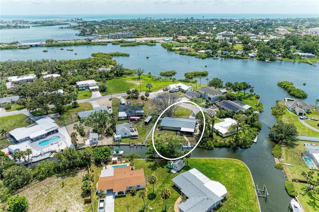 302 DONA DRIVE 2