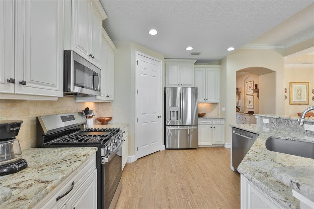 1440 EMERALD DUNES DRIVE photo 7