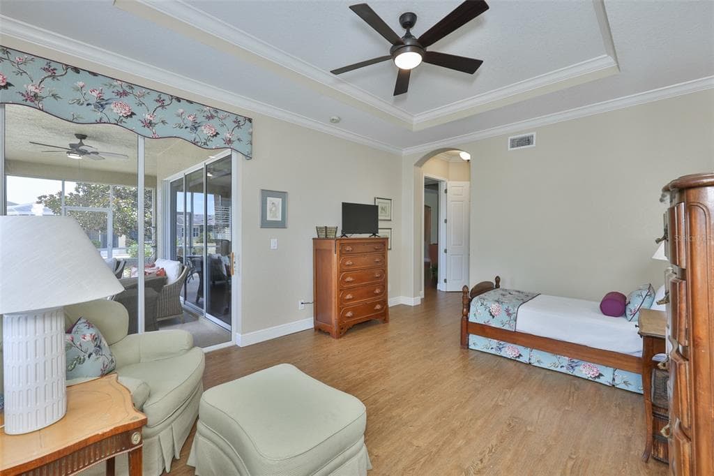 1440 EMERALD DUNES DRIVE photo 18