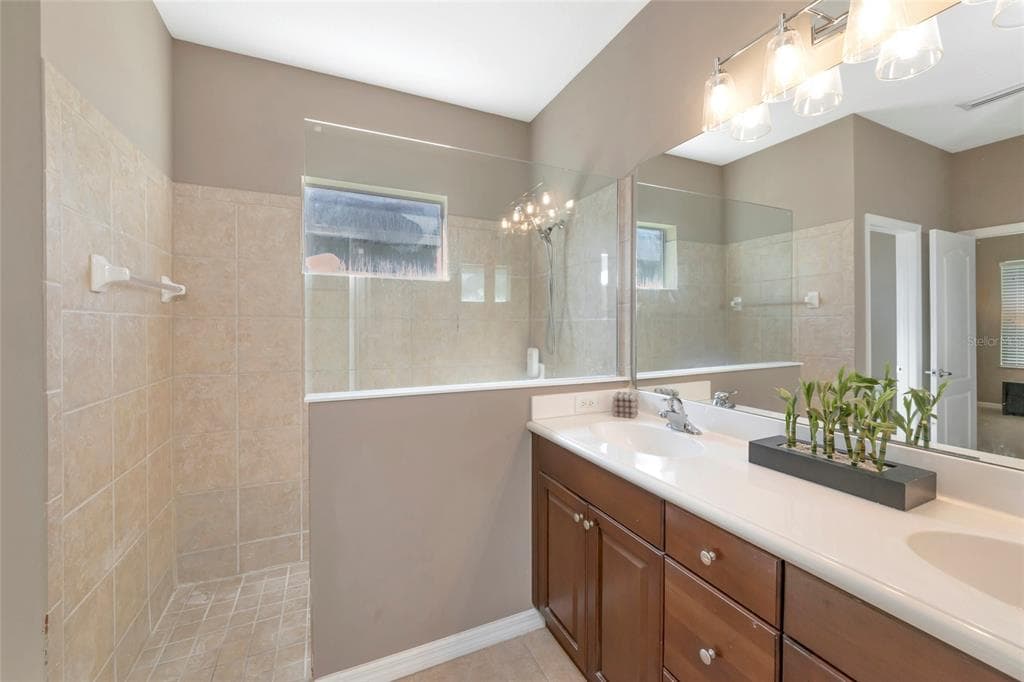 4930 NEWPORT NEWS CIRCLE photo 14