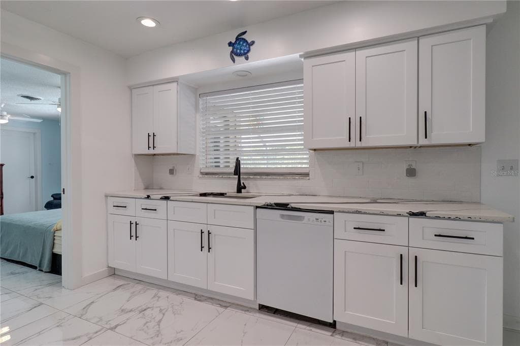 215 TARPON WAY photo 11