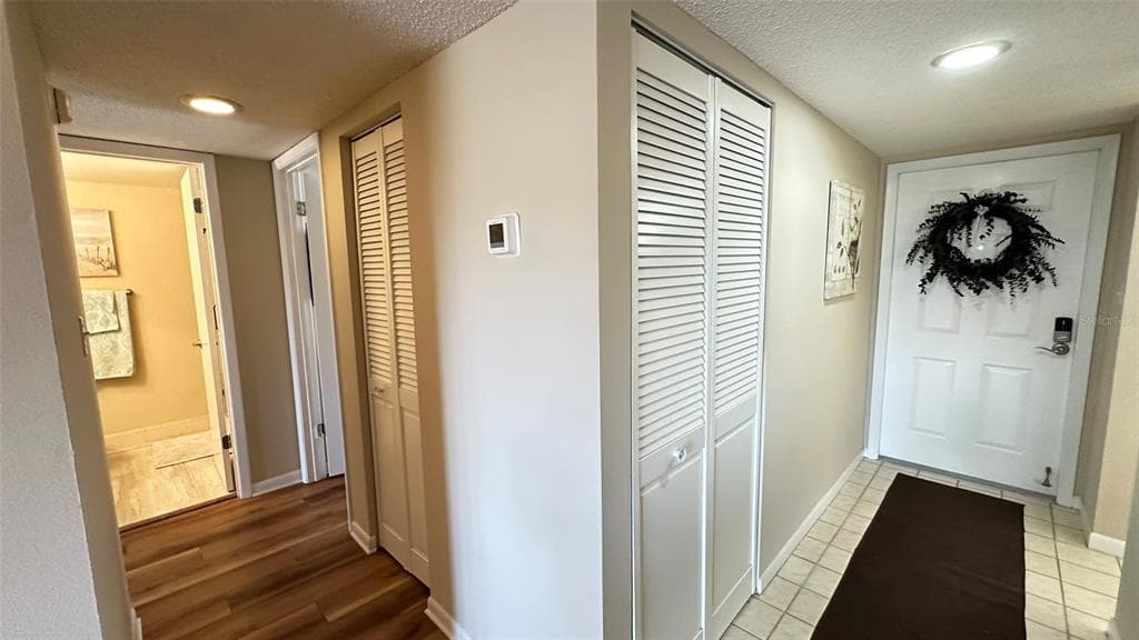 3400 COVE CAY DRIVE 4E photo 13