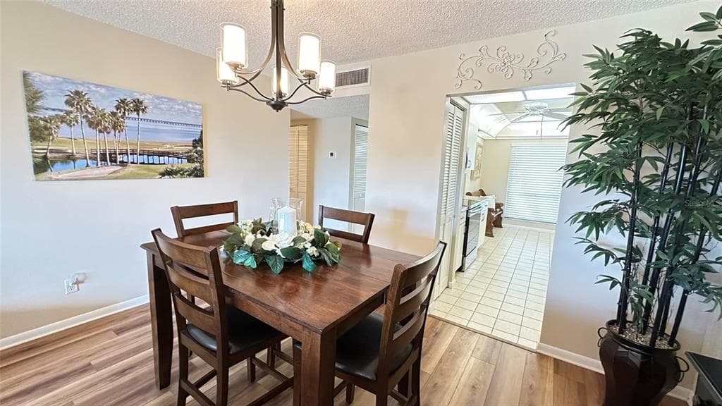 3400 COVE CAY DRIVE 4E photo 8