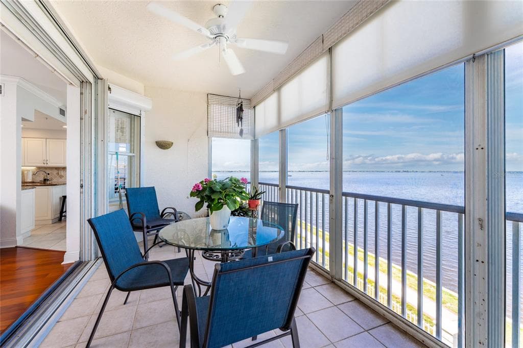 200 HARBOR WALK DRIVE 233 photo 13