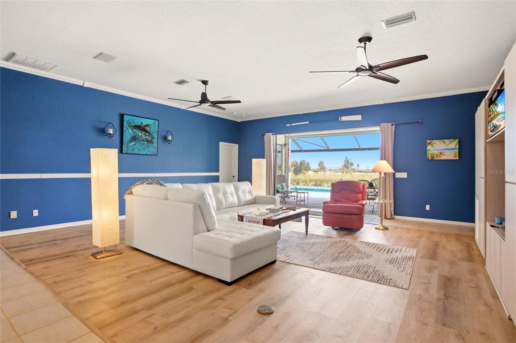 7100 SAN CASA DRIVE photo 6