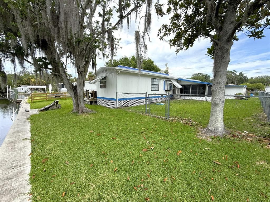 10270 W GROTTO COURT photo 6