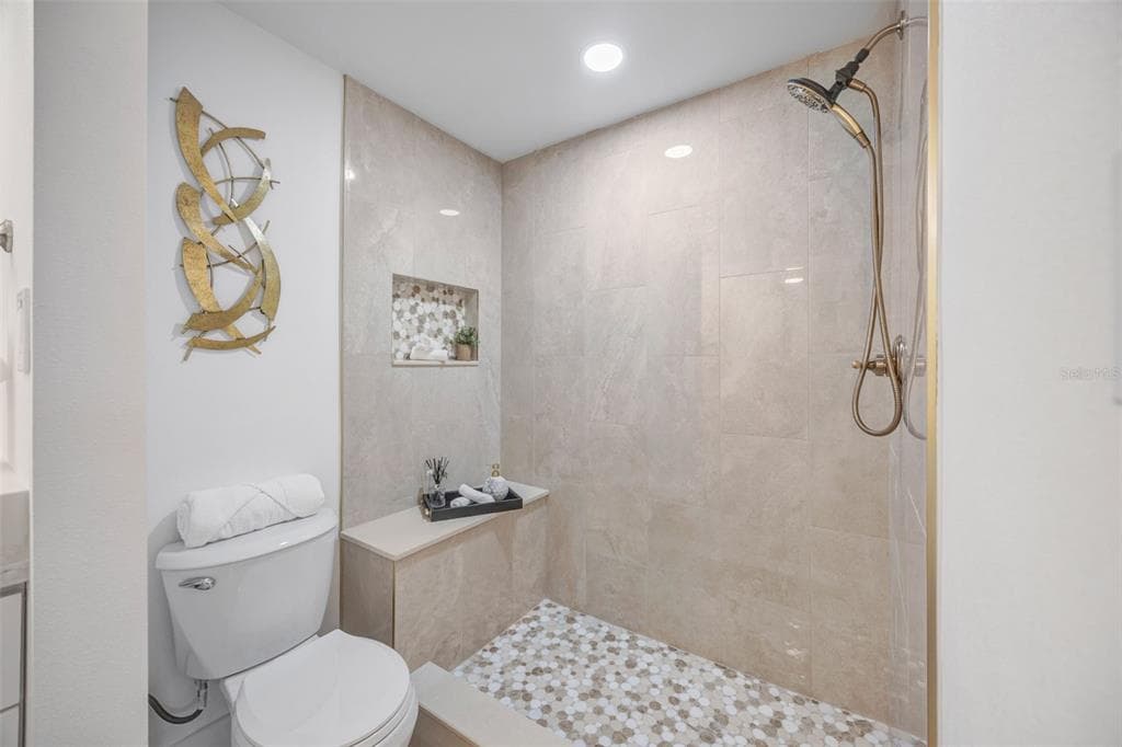 22369 SOUTHSHORE DRIVE photo 21