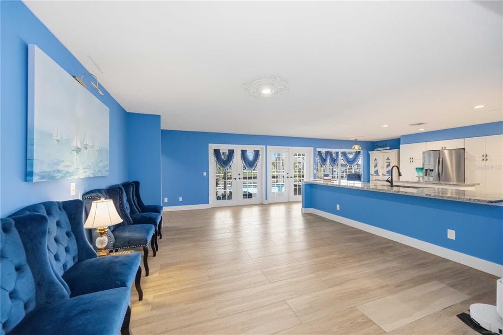 340 PORTOFINO DRIVE photo 18