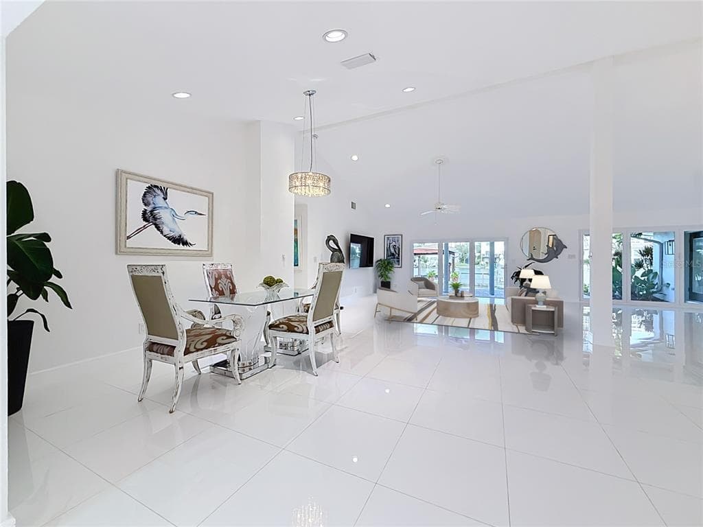 324 LEEWARD ISLAND 5