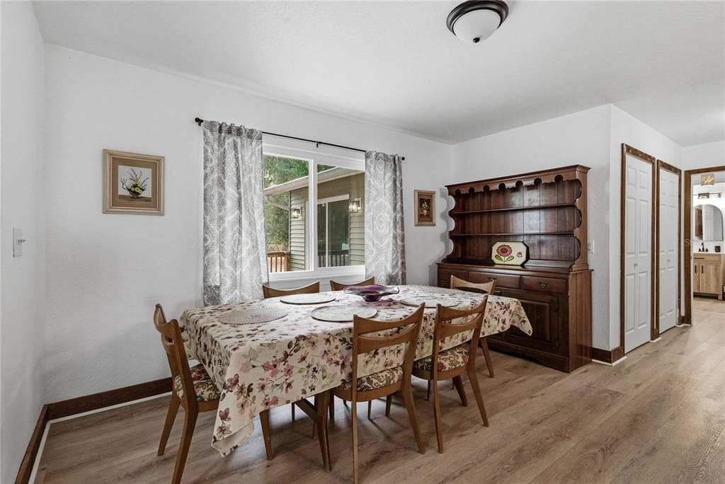 914 MANGHAM ROAD photo 16