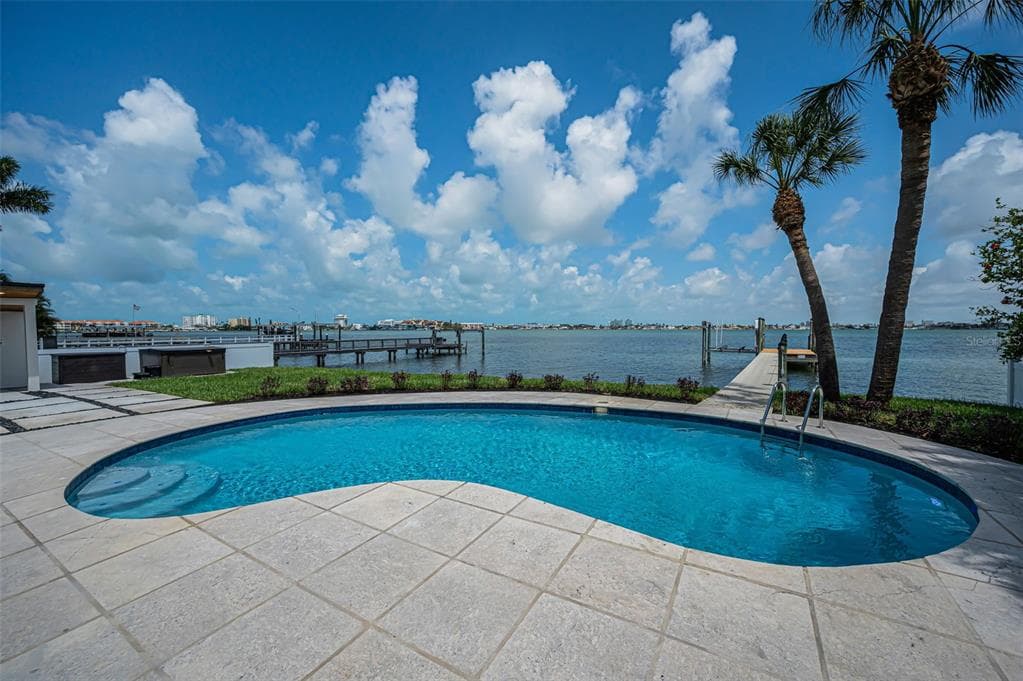 1014 BOCA CIEGA ISLE DRIVE photo 6