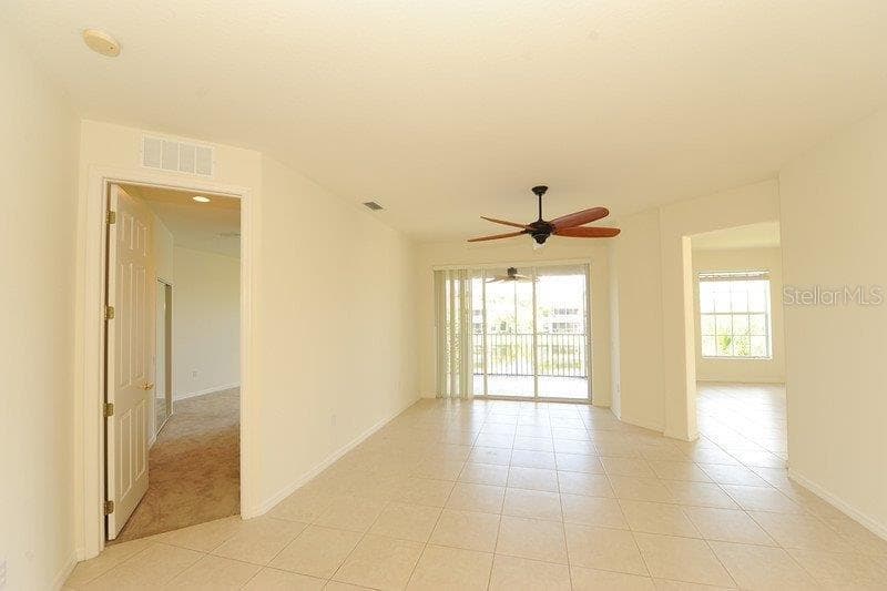 7106 PROSPERITY CIRCLE 1201 photo 10