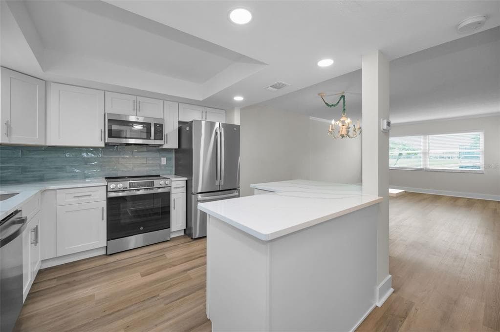 4650 COVE CIRCLE #105 2
