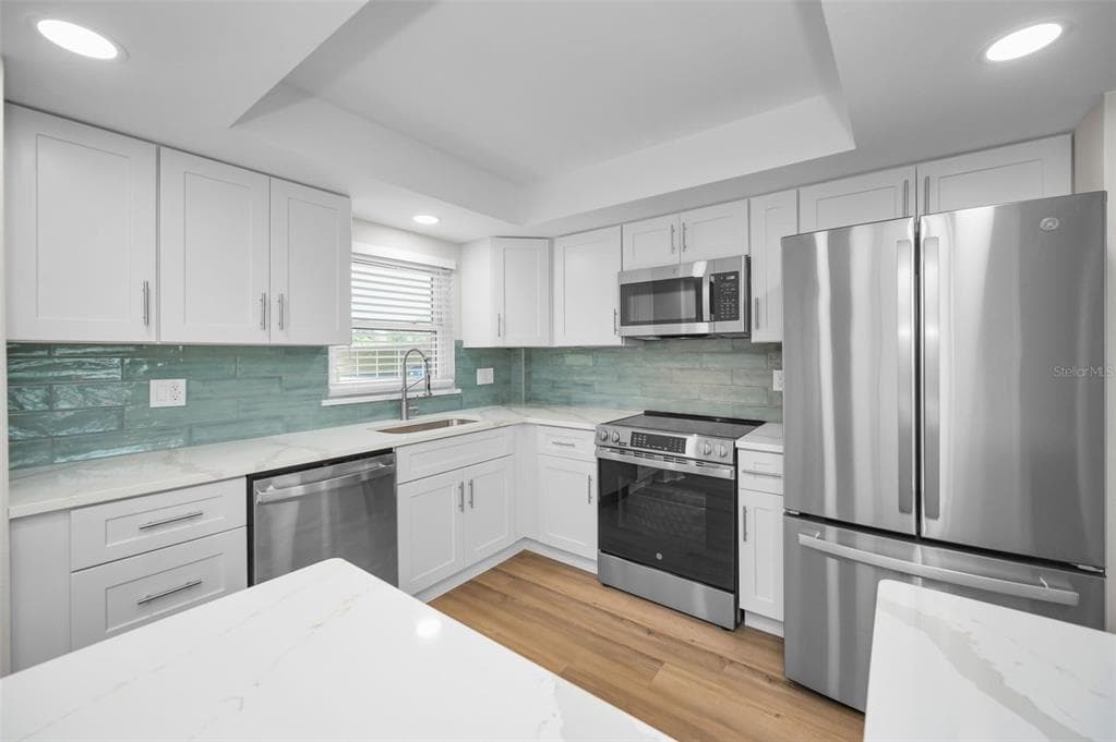 4650 COVE CIRCLE #105 3