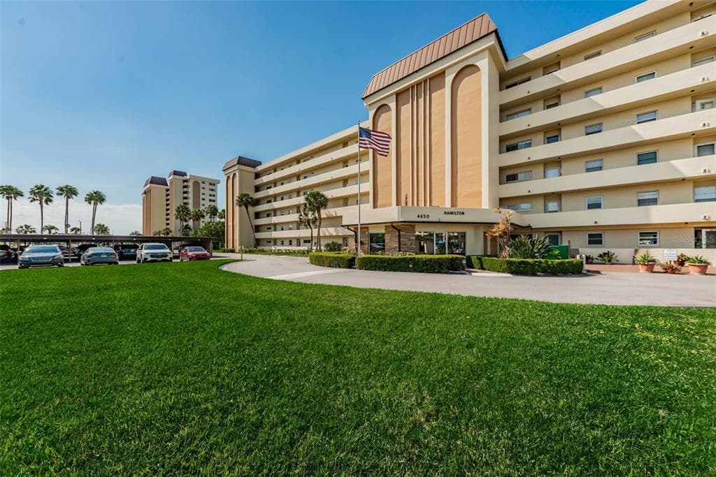 4650 COVE CIRCLE #105 1