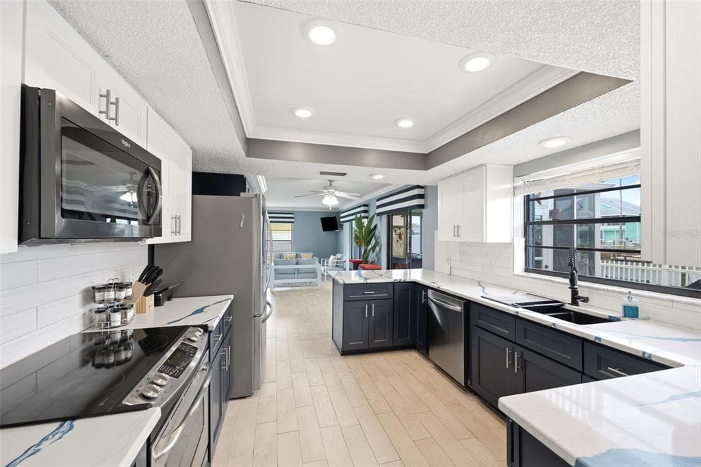 4262 PARADISE CIRCLE 3