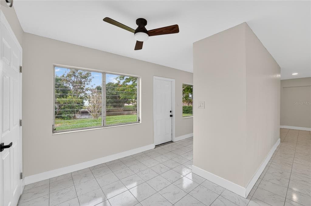 691 SHARON CIRCLE photo 18