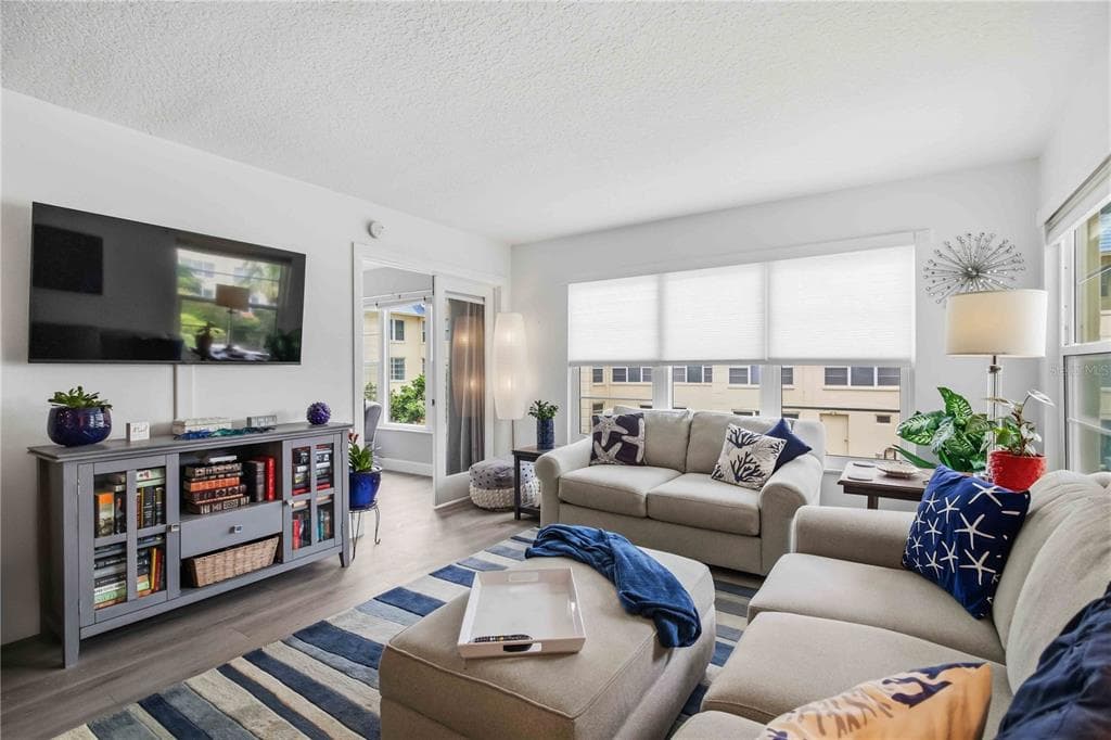 3804 GULF OF MEXICO DRIVE B204 photo 7