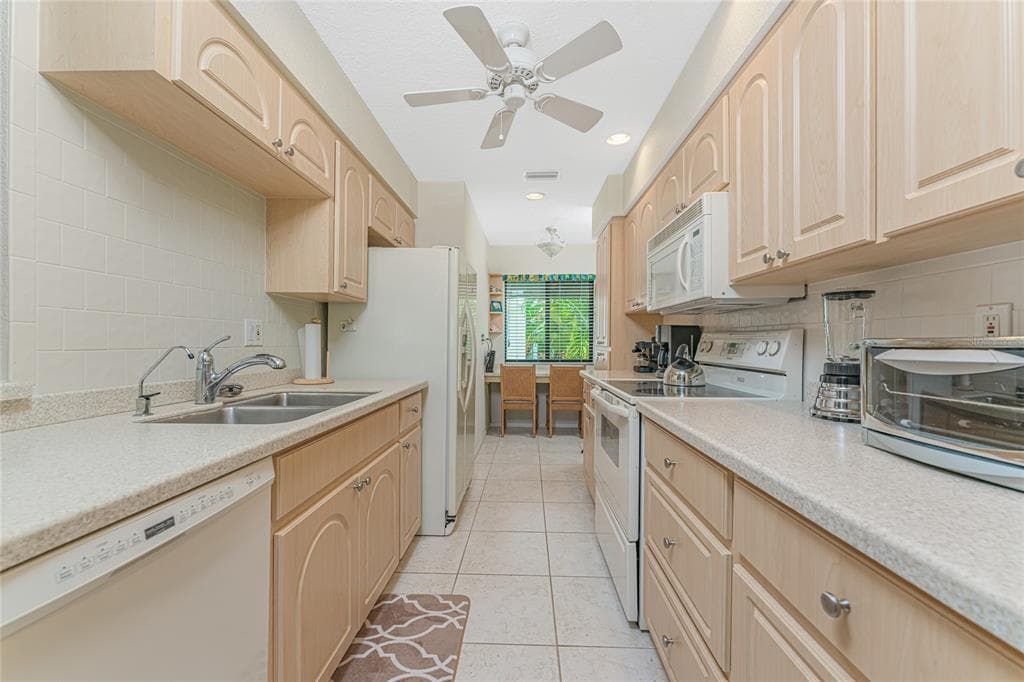 2950 N BEACH ROAD B522 photo 14