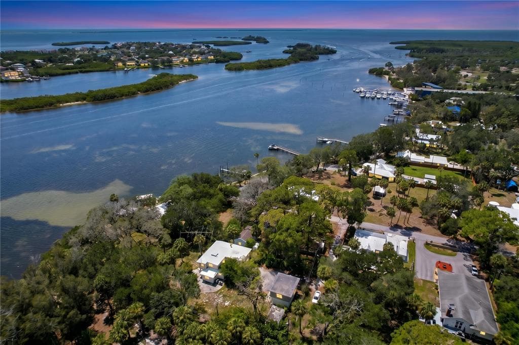 1275 MICKLER LANE 5