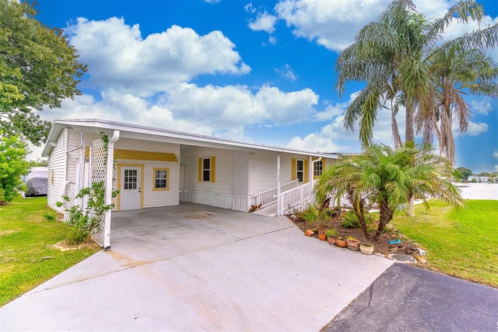 302 BASSWOOD COURT 1