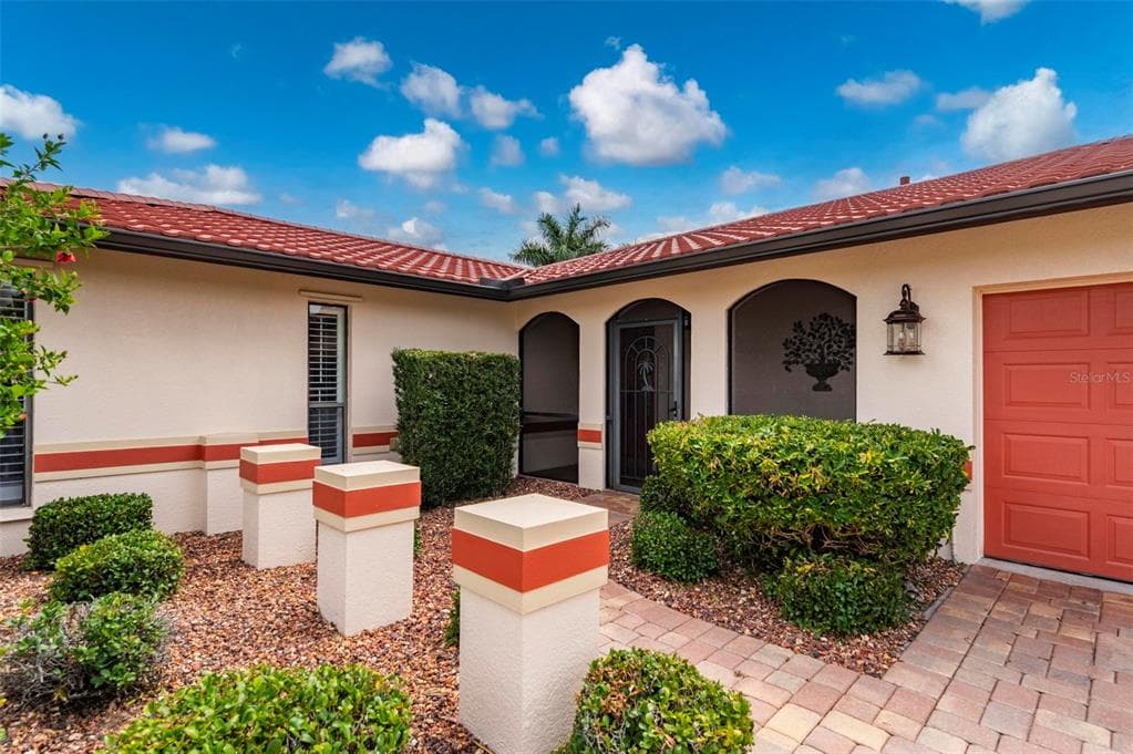 950 LASSINO COURT 4