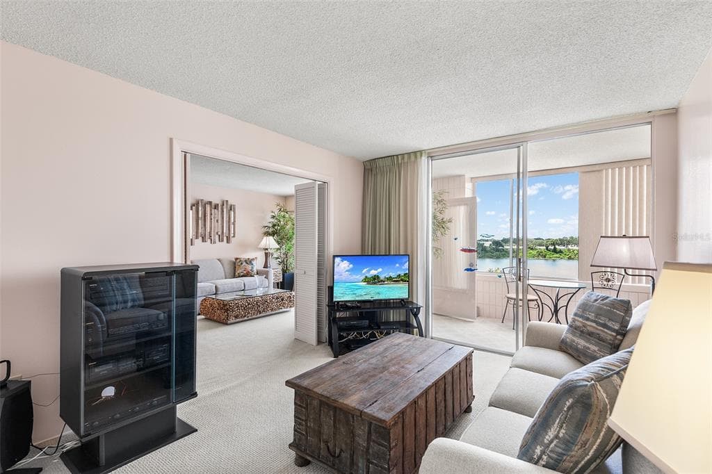 700 MIRROR TERRACE NW 506 photo 17