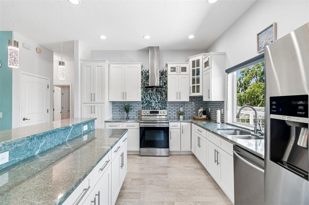6121 LAFAYETTE STREET photo 21