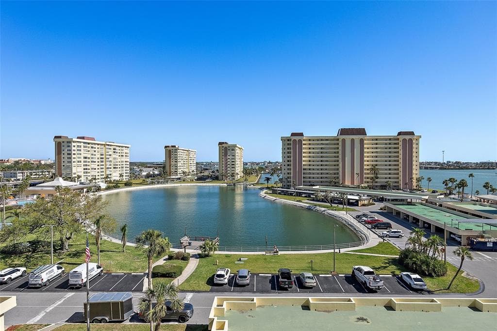 4725 COVE CIRCLE #704 2