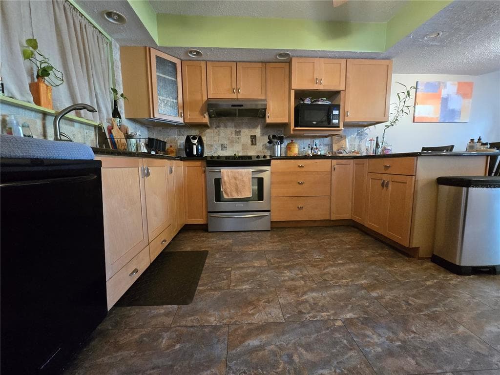 6305 NEWTOWN CIRCLE 5B4 photo 8
