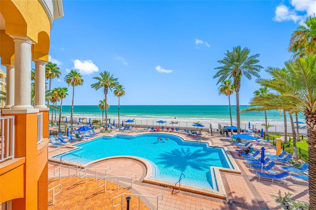16550 GULF BOULEVARD 645 photo 1
