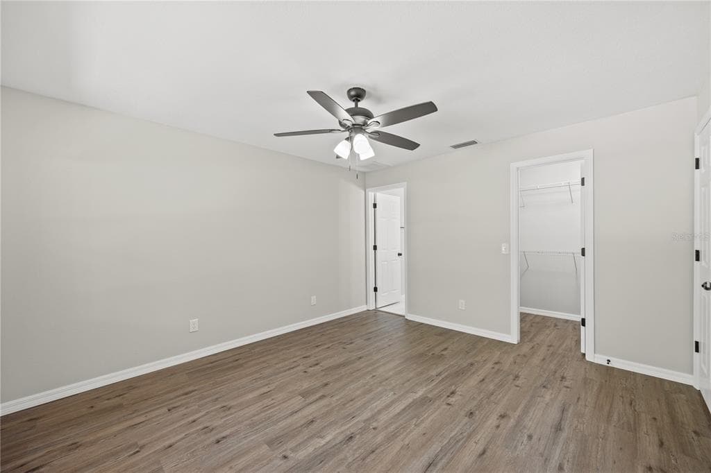 2457 S SUMMERWOOD POINT photo 9