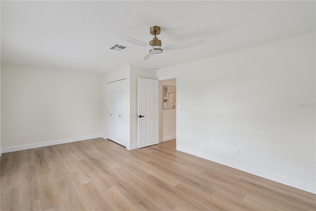 1500 WEST AVENUE photo 19