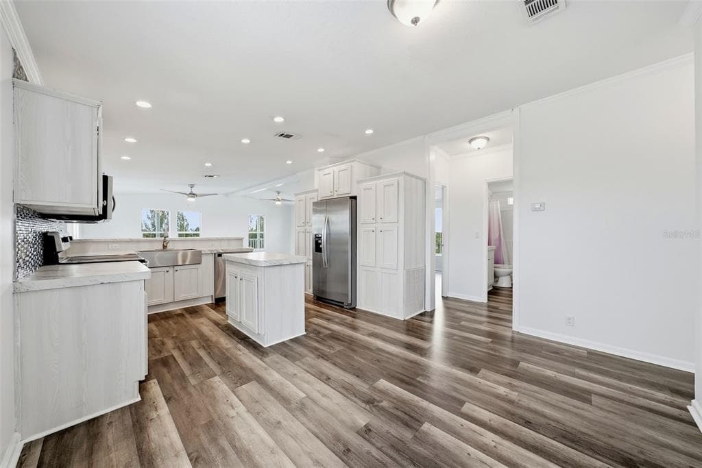6310 TOWER DRIVE photo 13