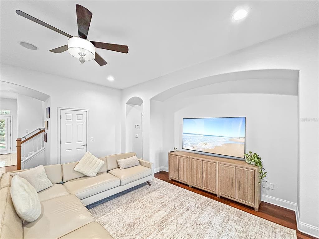 432 ISLEBAY DRIVE photo 12