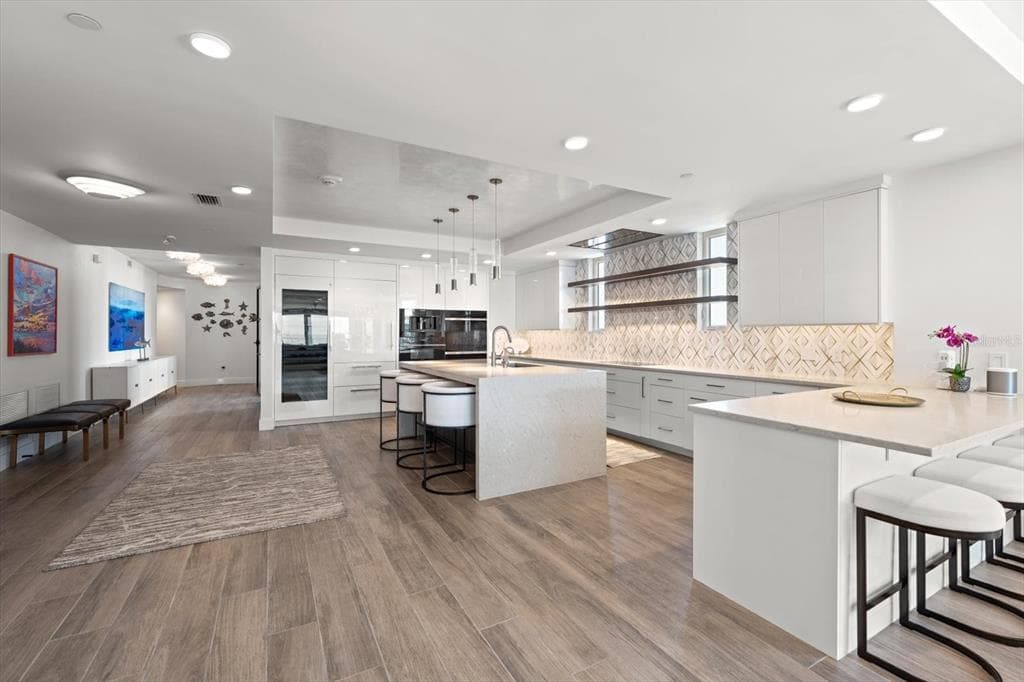 19816 GULF BOULEVARD 501 photo 14