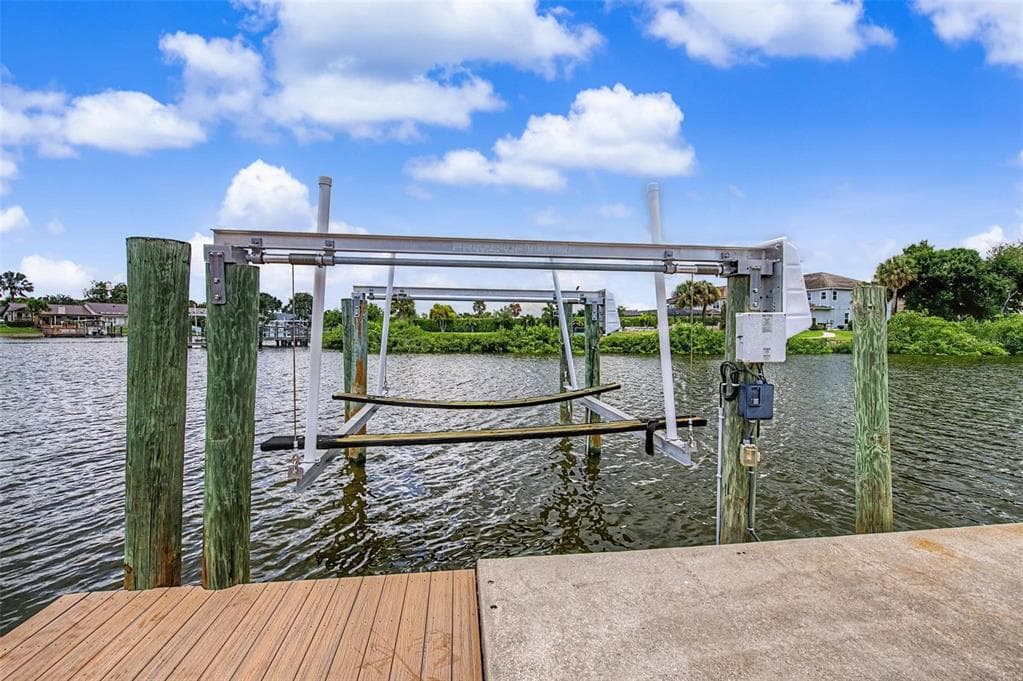 7011 PELICAN ISLAND DRIVE photo 12