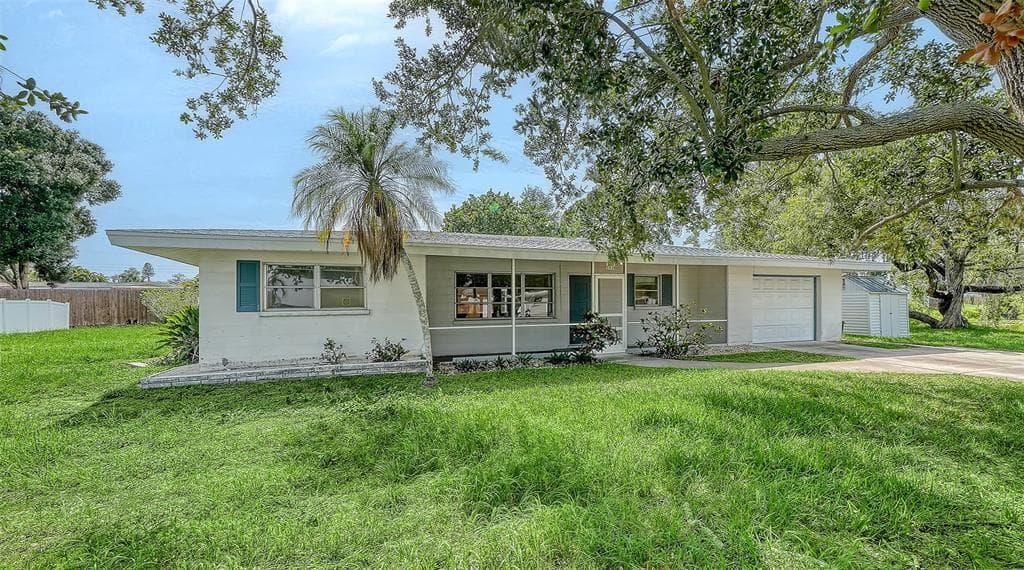 5938 MURDOCK AVENUE photo 2