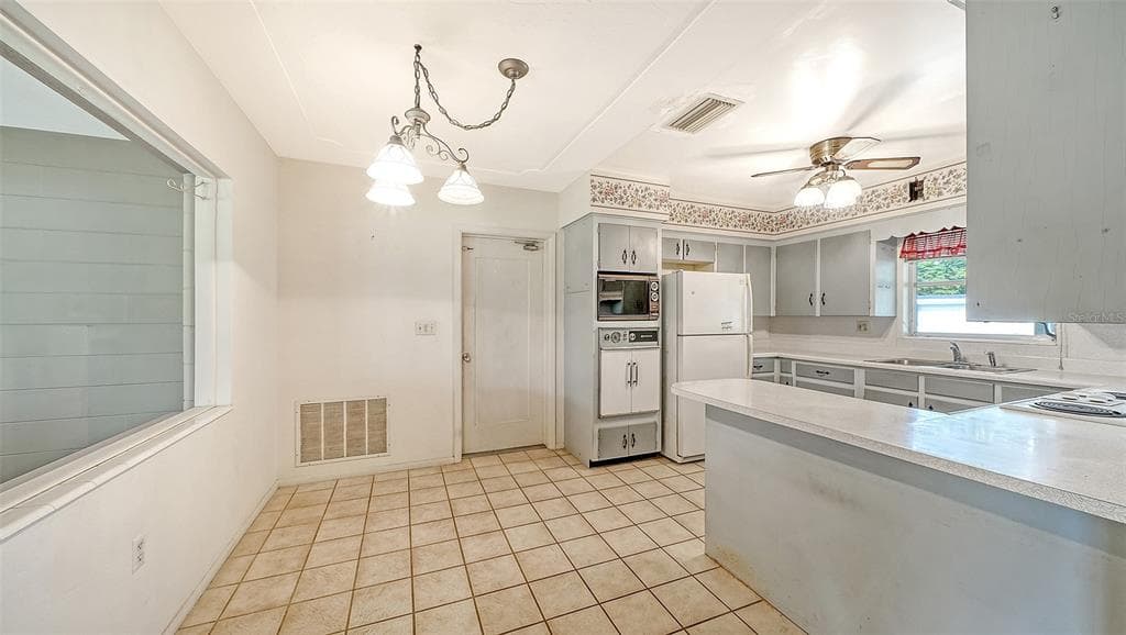 5938 MURDOCK AVENUE photo 11