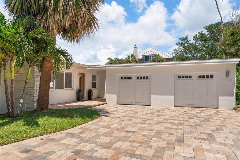 1854 VENETIAN POINT DRIVE photo 24