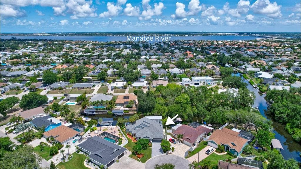 360 46TH COURT E 4