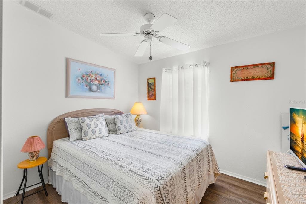 556 MOUNT OAK AVENUE NE 738 photo 23