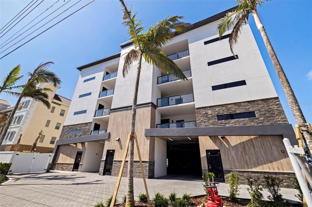 14048 GULF BOULEVARD 201 photo 1