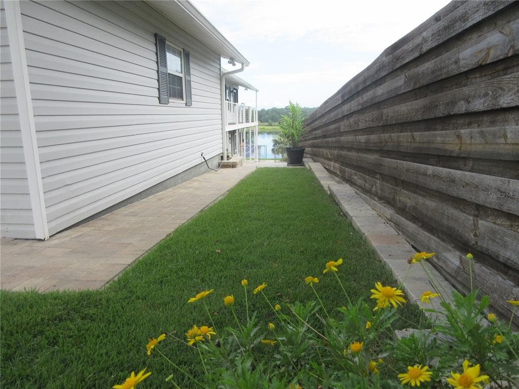 16849 SE 59TH PLACE photo 8