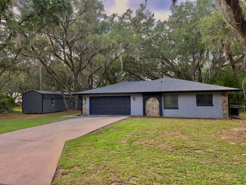 3512 SW SHOREWOOD DRIVE photo 1