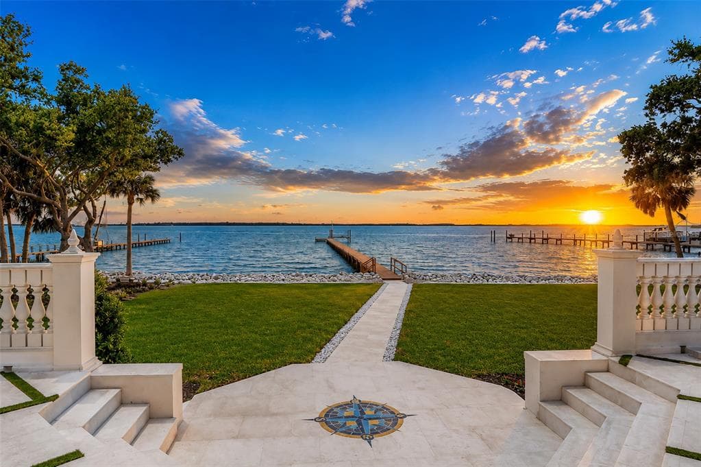1516 BAYSHORE BOULEVARD 5