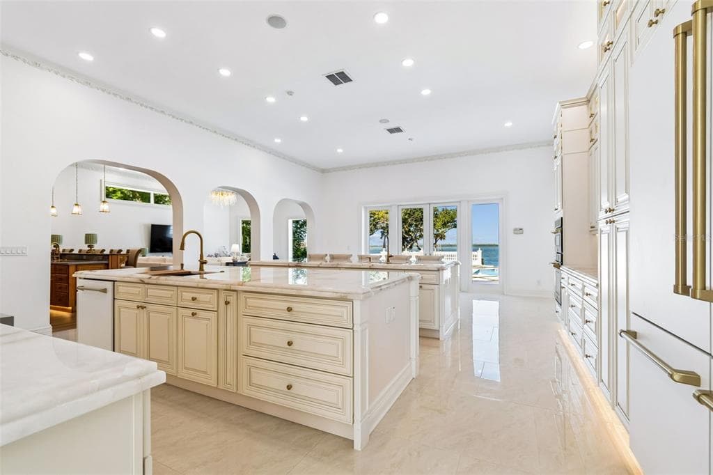 1516 BAYSHORE BOULEVARD photo 20